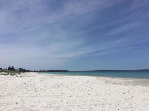 Hayes Beach House I Award Winner I 4 Mins To Beach - Accommodation Georgetown 23