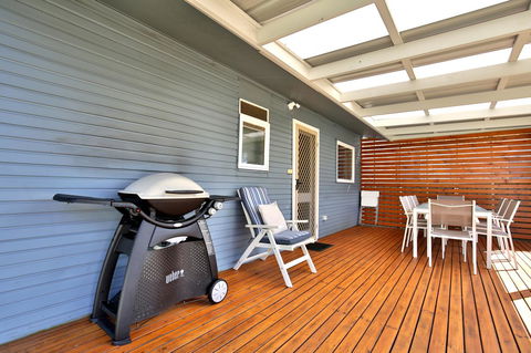 Hayes Beach House I Award Winner I 4 Mins To Beach - Accommodation Georgetown 7