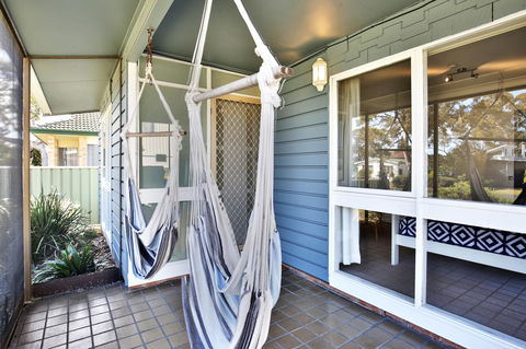 Hayes Beach House I Award Winner I 4 Mins To Beach - Accommodation Georgetown 16