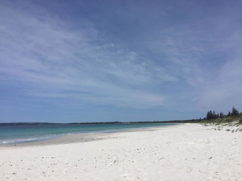 Hayes Beach House I Award Winner I 4 Mins To Beach - Accommodation Georgetown 20