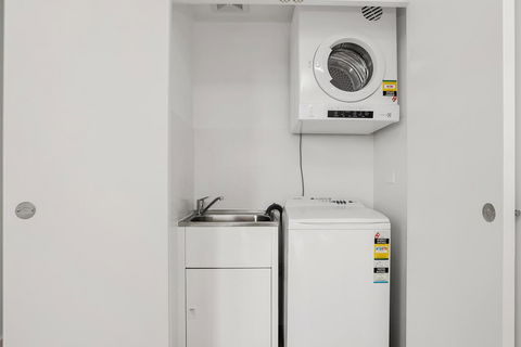 Wyndel Apartments St Leonards 6Atch - Accommodation Georgetown 4