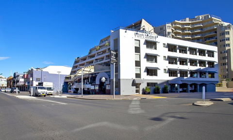 Manly Paradise Motel & Apartments - Accommodation Georgetown 0