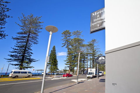 Manly Paradise Motel & Apartments - Accommodation Georgetown 18