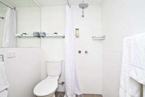 Manly Paradise Motel & Apartments - Accommodation Georgetown 9
