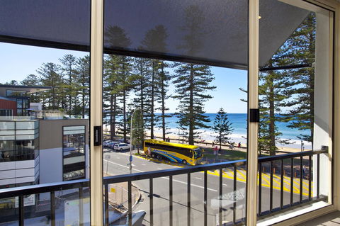 Manly Paradise Motel & Apartments - Accommodation Georgetown 4