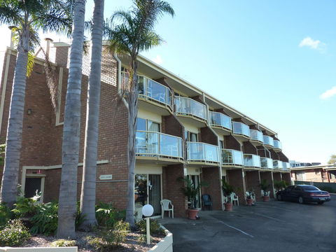 Sapphire Waters Motor Inn - Accommodation Georgetown 34