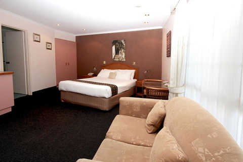 Sapphire Waters Motor Inn - Accommodation Georgetown 6