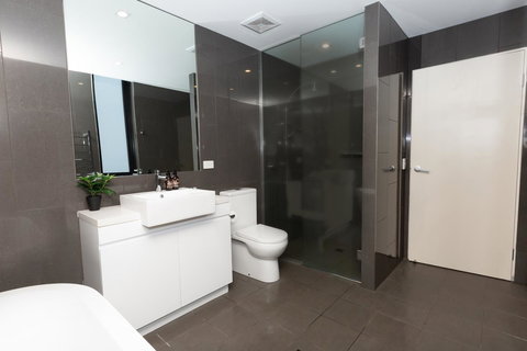 Brand New Executive Apartment - Accommodation Georgetown 11