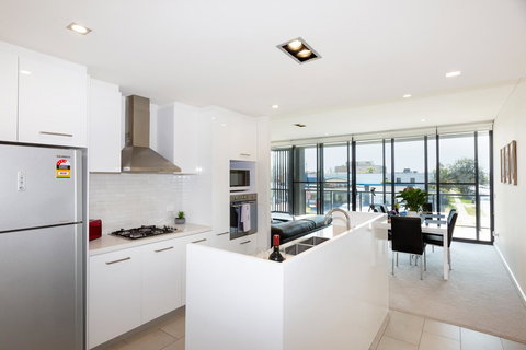 Brand New Executive Apartment - Accommodation Georgetown 5