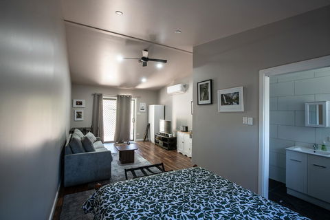 Pound Creek Gallery - Accommodation Georgetown 16