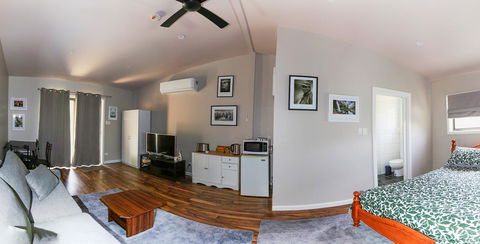 Pound Creek Gallery - Accommodation Georgetown 0