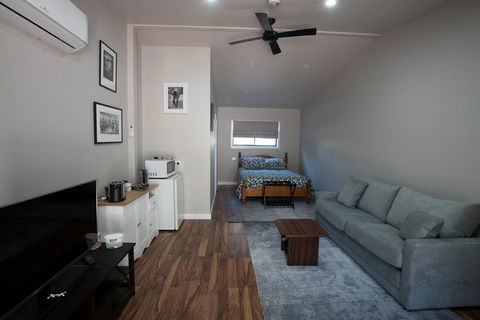 Pound Creek Gallery - Accommodation Georgetown 5