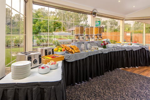 Best Western Plus Hovell Tree Inn - Accommodation Georgetown 10