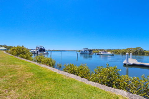 Boathouse Resort (Water Front) - Accommodation Georgetown 7