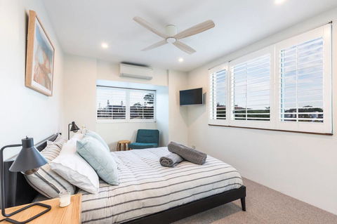 Nobbs Â· Executive 2 Storey Sydney Apartment With Pool - Accommodation Georgetown 6