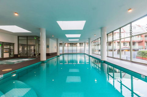 Nobbs Â· Executive 2 Storey Sydney Apartment With Pool - Accommodation Georgetown 12