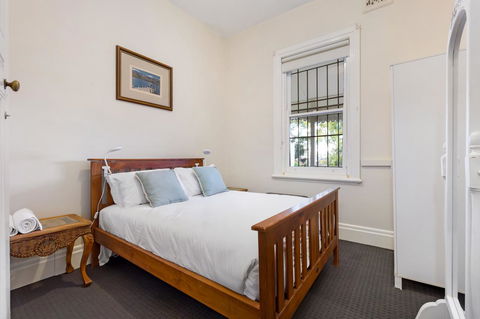 Drummoyne 3 Bedroom Home (62ALE) - Accommodation Georgetown 3
