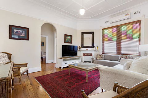 Drummoyne 3 Bedroom Home (62ALE) - Accommodation Georgetown 1