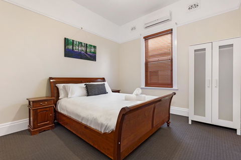 Drummoyne 3 Bedroom Home (62ALE) - Accommodation Georgetown 5