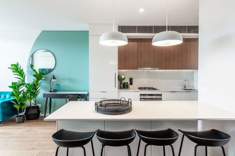 Large Light Luxe 3BDR 2BA Free Parking - Walk To Sydney Uni And RPA - Accommodation Georgetown 5