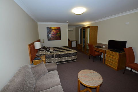Winning Post Motor Inn - Accommodation Georgetown 21