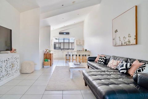 Hastings By The Sea - Accommodation Georgetown 6
