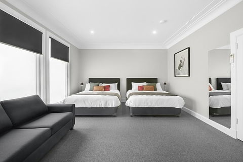 Horse And Jockey Hotel Homebush - Accommodation Georgetown 1