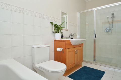 JE Guesthouse, Central To All The Hunter Valley Has To Offer - Accommodation Georgetown 22