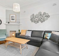 Seaspray - Manly beach apartment close to the sand - Accommodation Georgetown