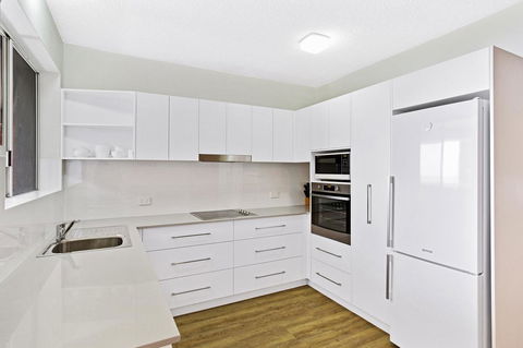 Victoria Parade, Kiah, Unit 10, 53 - Accommodation Georgetown 4