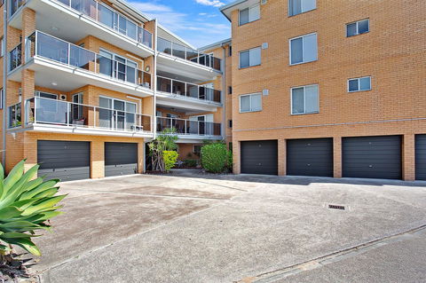 Victoria Parade, Kiah, Unit 10, 53 - Accommodation Georgetown 12