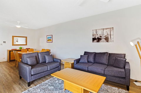 Victoria Parade, Kiah, Unit 10, 53 - Accommodation Georgetown 3