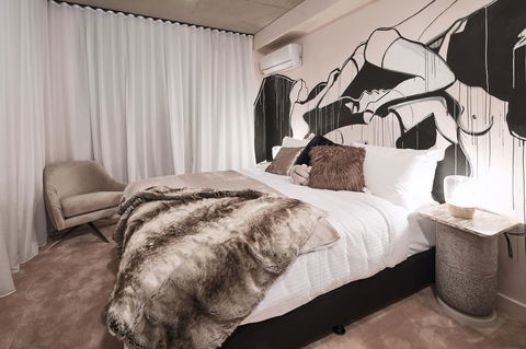 The Collectionist Newtown - Accommodation Georgetown 9