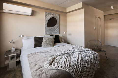 The Collectionist Newtown - Accommodation Georgetown 13