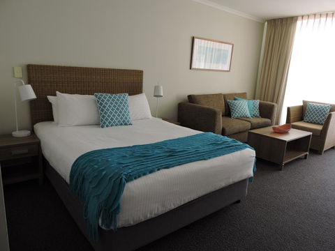 BASE Holidays - Ettalong Beach Premium Apartments - Accommodation Georgetown 11