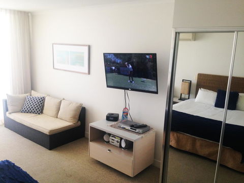 BASE Holidays - Ettalong Beach Premium Apartments - Accommodation Georgetown 32