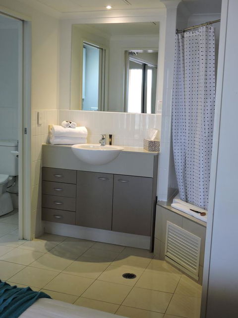 BASE Holidays - Ettalong Beach Premium Apartments - Accommodation Georgetown 8