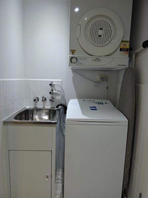 BASE Holidays - Ettalong Beach Premium Apartments - Accommodation Georgetown 3