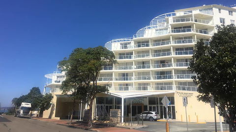 BASE Holidays - Ettalong Beach Premium Apartments - Accommodation Georgetown 0