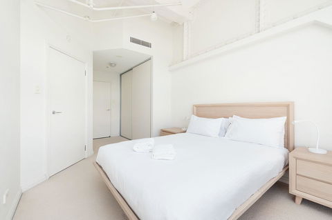Waterfront Apartment On Sydney Harbour - Accommodation Georgetown 10