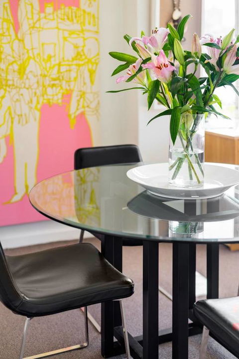 Waterfront Apartment Brimming With Inspirational Artwork - Accommodation Georgetown 23
