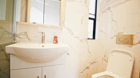Cozy 5 Bed House In Sydney - Accommodation Georgetown 20