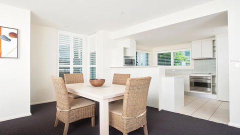 Pacific Blue, Salamander Bay - Accommodation Georgetown 13