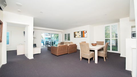 Pacific Blue, Salamander Bay - Accommodation Georgetown 1