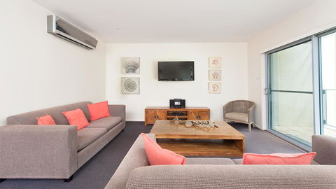 Pacific Blue, Salamander Bay - Accommodation Georgetown 27