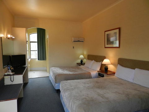 Prince Of Wales Hotel - Accommodation Georgetown 3