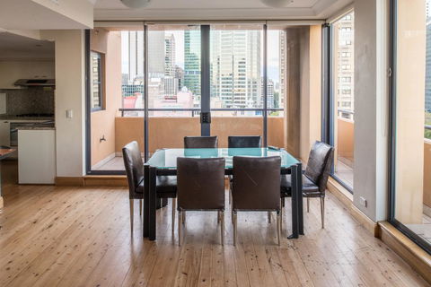 Seasons Harbour Plaza - Accommodation Georgetown 12