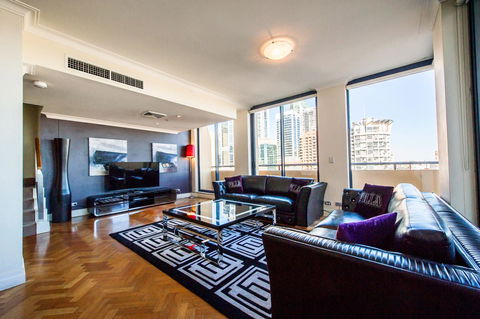 Seasons Harbour Plaza - Accommodation Georgetown 30