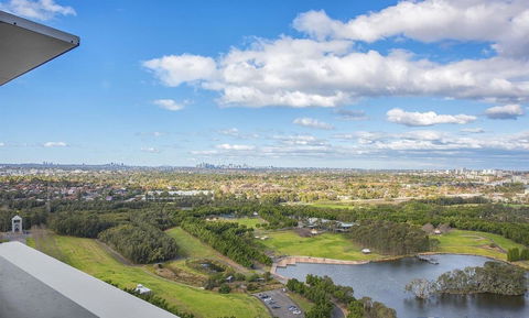 Stunning Views Sydney Olympic Park - Accommodation Georgetown 32