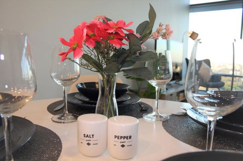 Stunning Views Sydney Olympic Park - Accommodation Georgetown 1